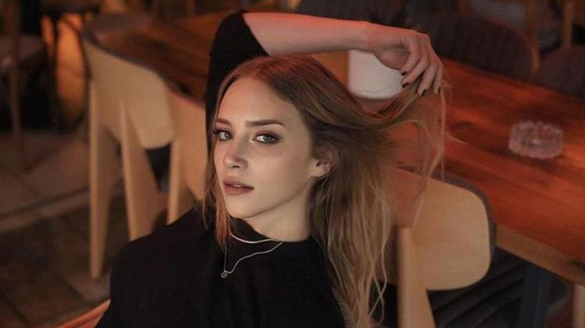 Mahkum dizisinin Sasha'sı Hayal Köseoğlu'nun Instagram paylaşımları olay oluyor!