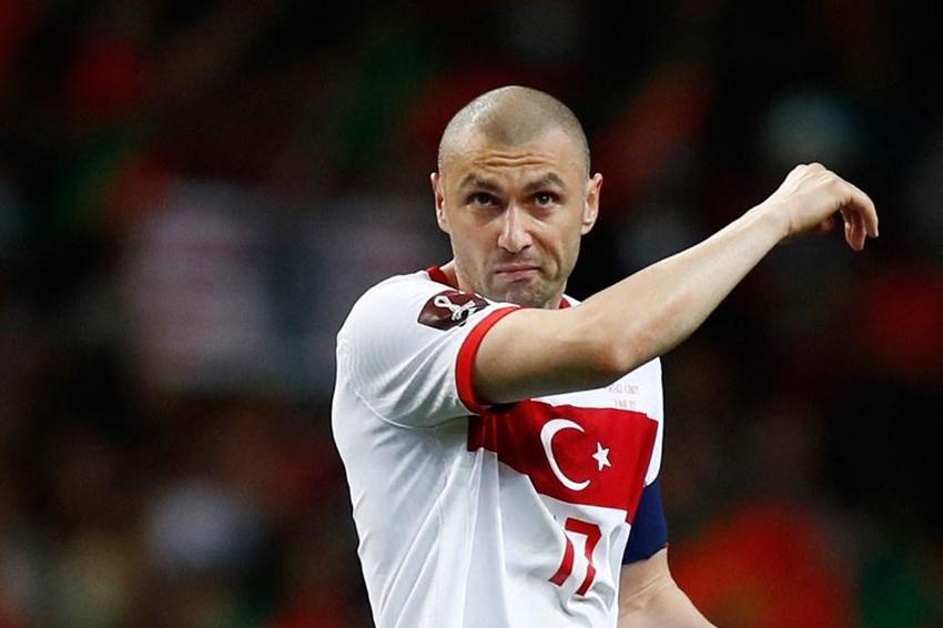 Galatasaray'da yeni dönem! Yeni teknik direktör Okan Buruk forvette Burak Yılmaz!