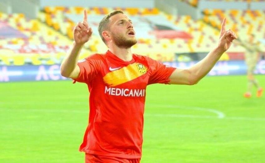 25 maçta 26 gol! Sörloth dediler bambaşka bir forvetin işini bitirdiler!