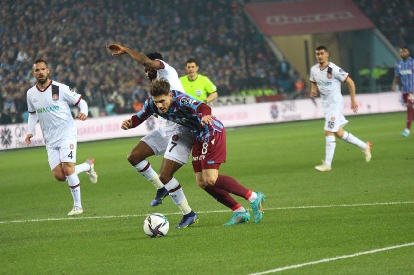 Trabzon'da terihite bir ilk yaşandı! Abdullah Avcı sert çıktı...