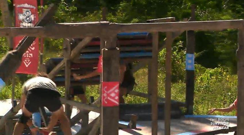 Survivor eleme adayı kim oldu? Survivor All Star hangi kim gitti, elendi? 15 Nisan Survivor'da birinci eleme adayı kim oldu? Survivor'da dokunulmazlığı kim kazandı, hangi takım...