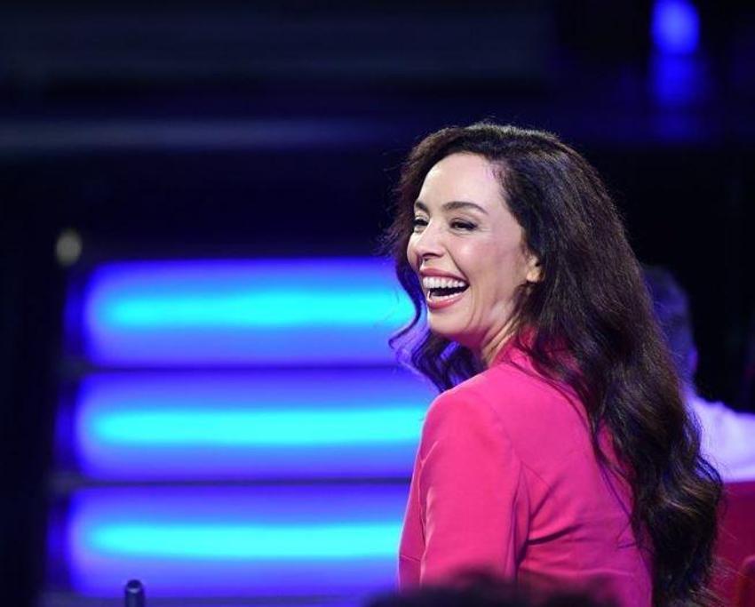 Azra Akın: Maneajerimin parası alındı, iyi niyetimin kurbanı oldum