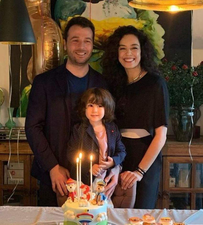 Azra Akın: Maneajerimin parası alındı, iyi niyetimin kurbanı oldum