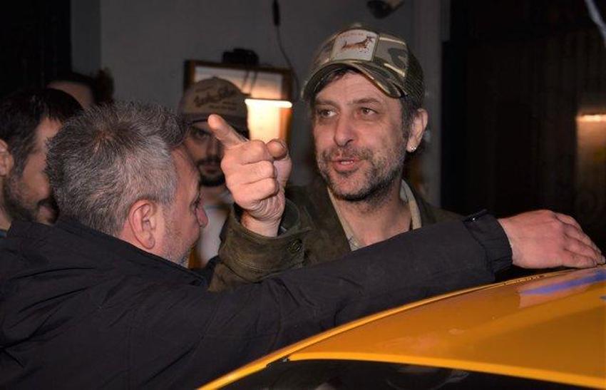 Nejat İşler alkolü fazla kaçırınca hakaretler yağdırdı! Basın mensuplarına çirkin hareket