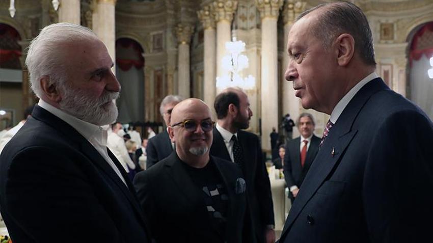 Cumhurbaşkanı Erdoğan, ünlü sanatçılarla iftarda bir araya geldi