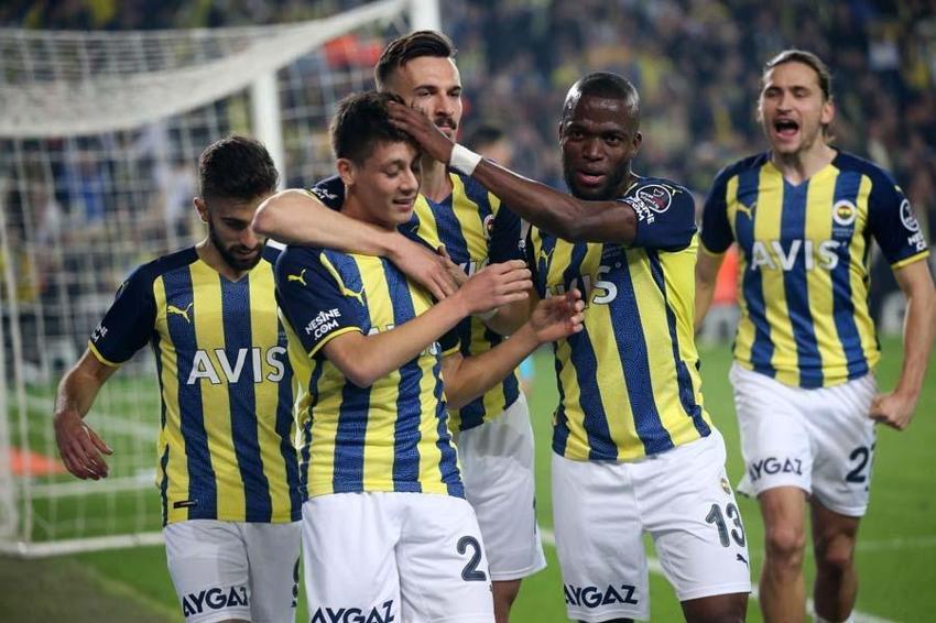 Artık Mesut Özil, İrfan Can Kahveci yok artık o var! 'Seni daha ne kadar öveceğiz'