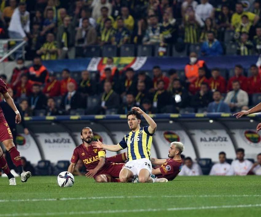 Artık Mesut Özil, İrfan Can Kahveci yok artık o var! 'Seni daha ne kadar öveceğiz'