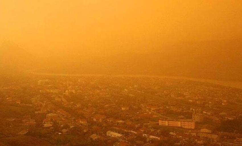 Nisanda baharı bekleyenler yanıldı! Geri döndü, yoğun yağış bugün başlıyor, yarın etkisi artacak, salı ve çarşamba günü ise...