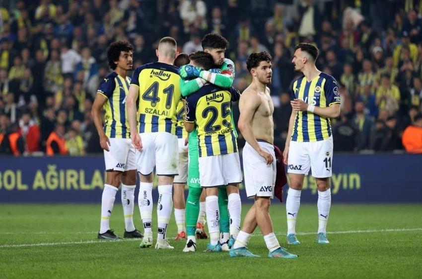 Sevinci kursağında kaldı! Avrupa Şampiyonu teknik direktör haber yolladı 'F.Bahçe'de çalışırım'