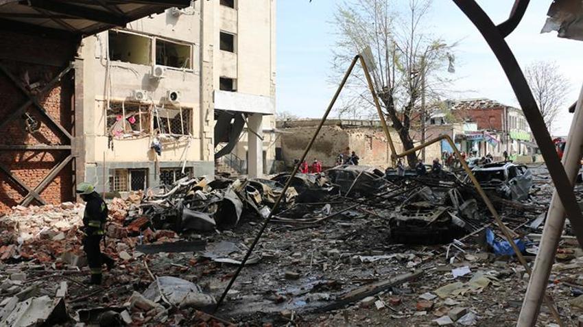 Harkiv’de bombardıman: 1 ölü, 18 yaralı