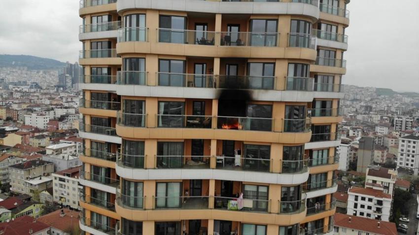 Kartal’da 34 katlı binada yangın