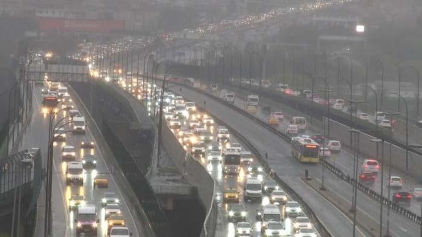 Kış geri döndü! Hava buz kesti, sıcaklıklar düşüyor! Meteoroloji son dakika duyurdu! Günlerce sürecek, 44 ilde alarm...