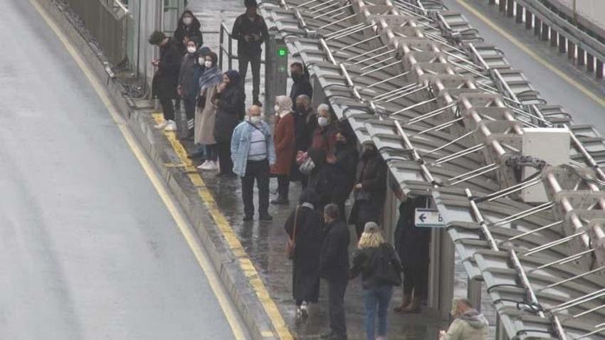 Kış geri döndü! Hava buz kesti, sıcaklıklar düşüyor! Meteoroloji son dakika duyurdu! Günlerce sürecek, 44 ilde alarm...
