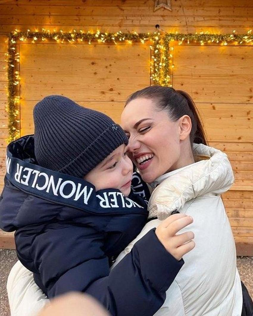 Fahriye Evcen ve Burak Özçivit'in oğulları Karan 3 yaşında! Doğum günü paylaşımlarına beğeni yağdı...