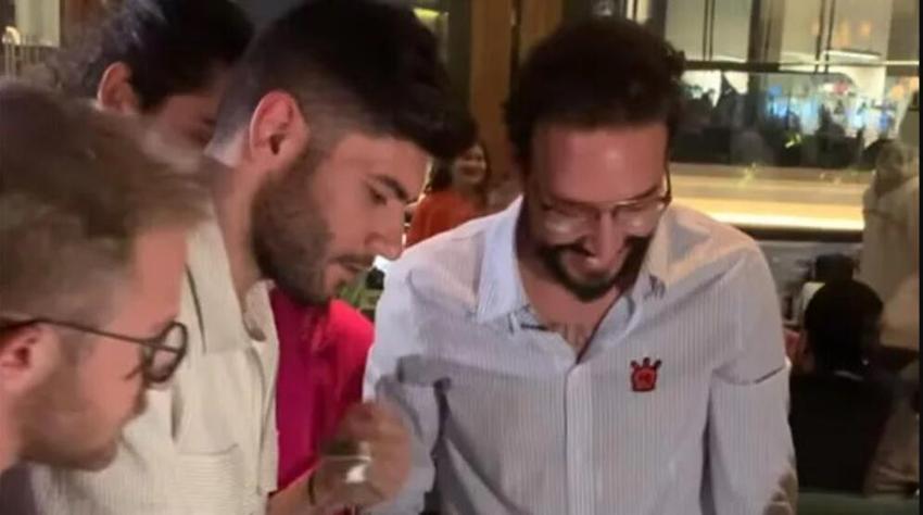 MasterChef'in ünlü şefi Danilo Zanna yeni sevgilisiyle sarmaş dolaş!
