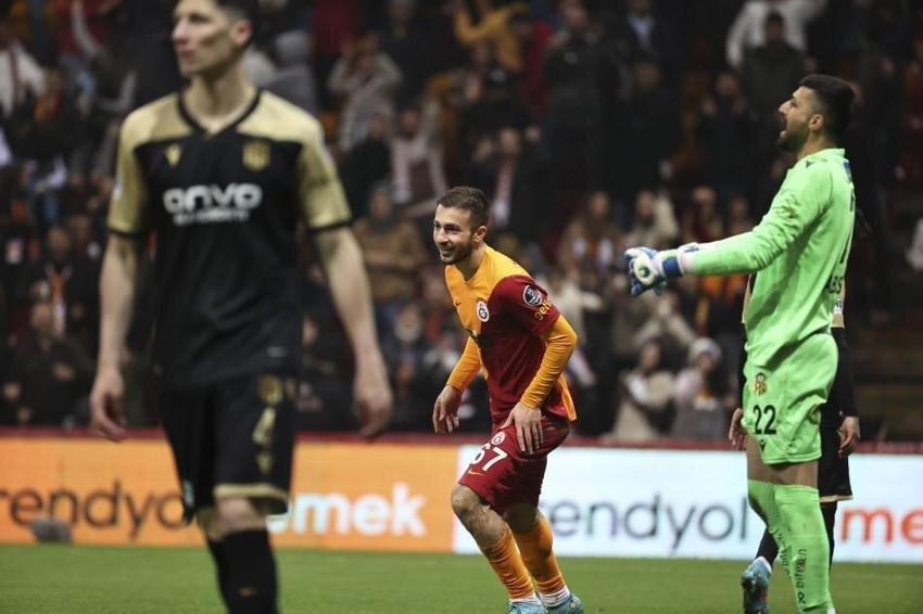 Tümer Metin Fatih Terim'i topa tuttu! 'Ömer Bayram bu takımda sağ bek oynadı'
