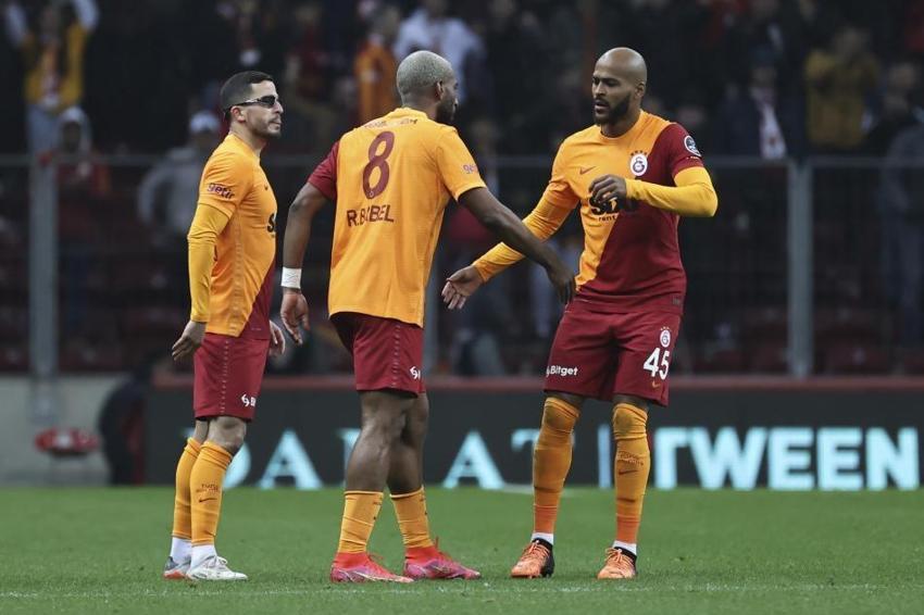 Tümer Metin Fatih Terim'i topa tuttu! 'Ömer Bayram bu takımda sağ bek oynadı'