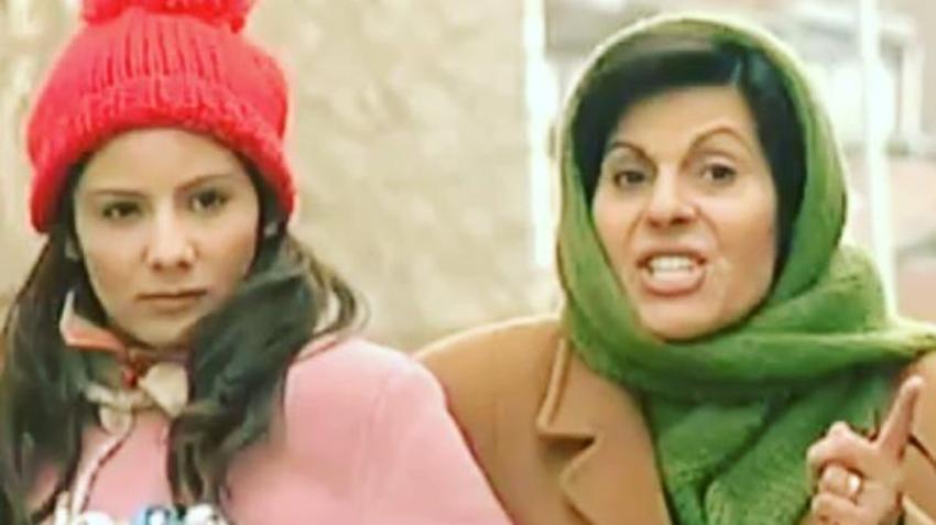 Telefonunu takside unutan Arzu Oş isyan etti! 'Aynadan kendisini gördü ama...'