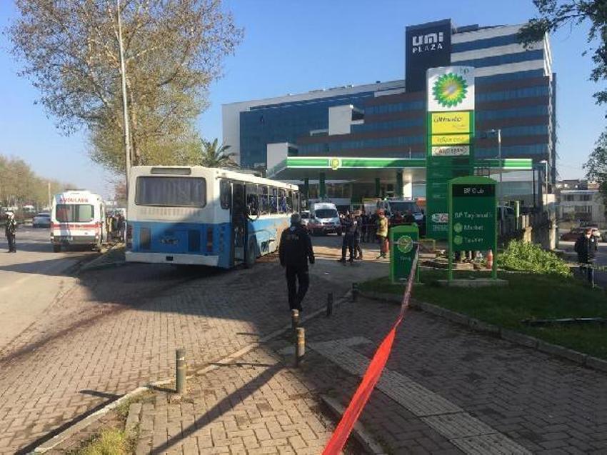 Bursa'da infaz koruma memurlarını taşıyan otobüste patlama