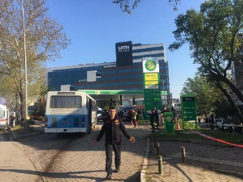 Bursa'da infaz koruma memurlarını taşıyan otobüste patlama