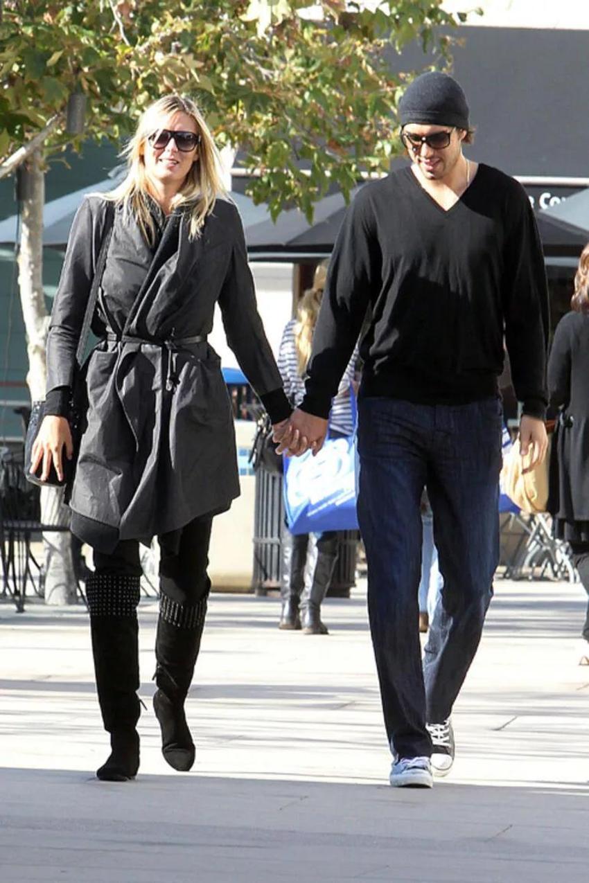 Tenis kortlarının efsanesi Maria Sharapova'dan hamilelik pozu! Sosyal medyadan duyurdu!