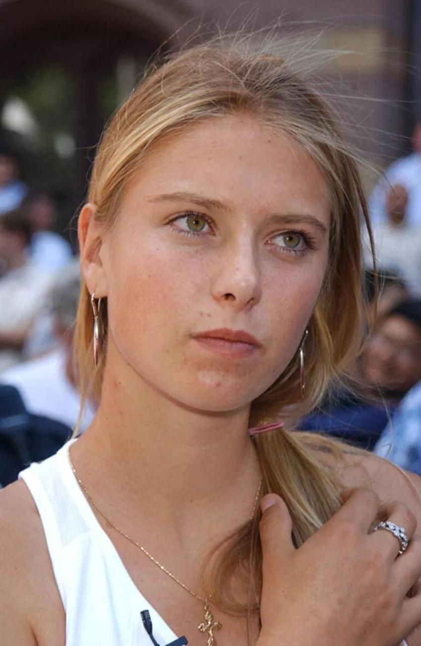 Tenis kortlarının efsanesi Maria Sharapova'dan hamilelik pozu! Sosyal medyadan duyurdu!