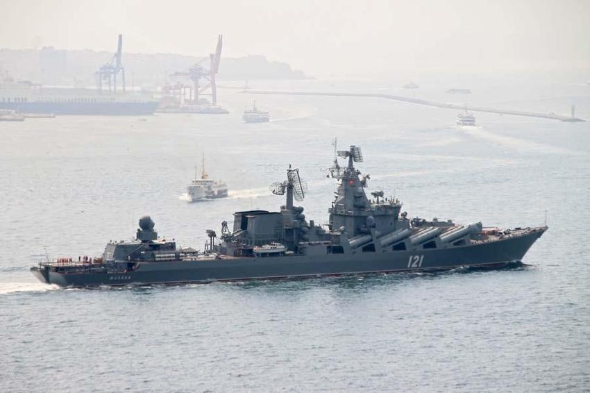 Rus donanmasının amiral gemisi Azak Denizi'nde batarken ABD uçağı menzildeydi! 'En büyük darbe' ortaya çıktı