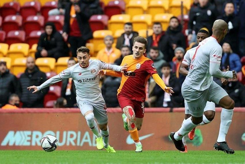 Fenerbahçe'den dev transfer hamlesi! Süper Lig’in yıldızlarını tek tek alacak... Müthiş liste ortaya çıktı: Tam 12 futbolcu...