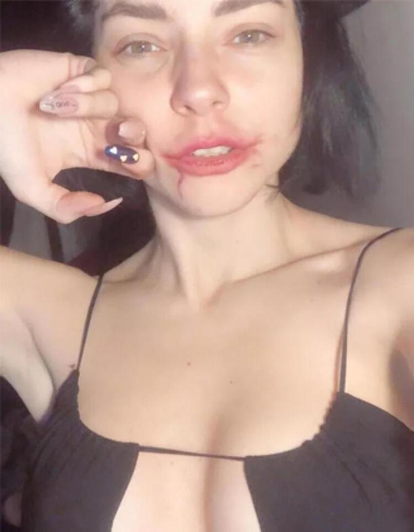  Merve Boluğur sütyenli kombiniyle büyüledi! 'Gözlerim yandı'