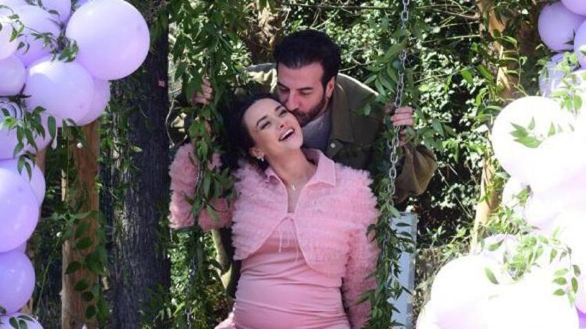 Hande Soral'dan karnı burnunda yeni poz! Bensu Soral kayıtsız kalamadı ve... 