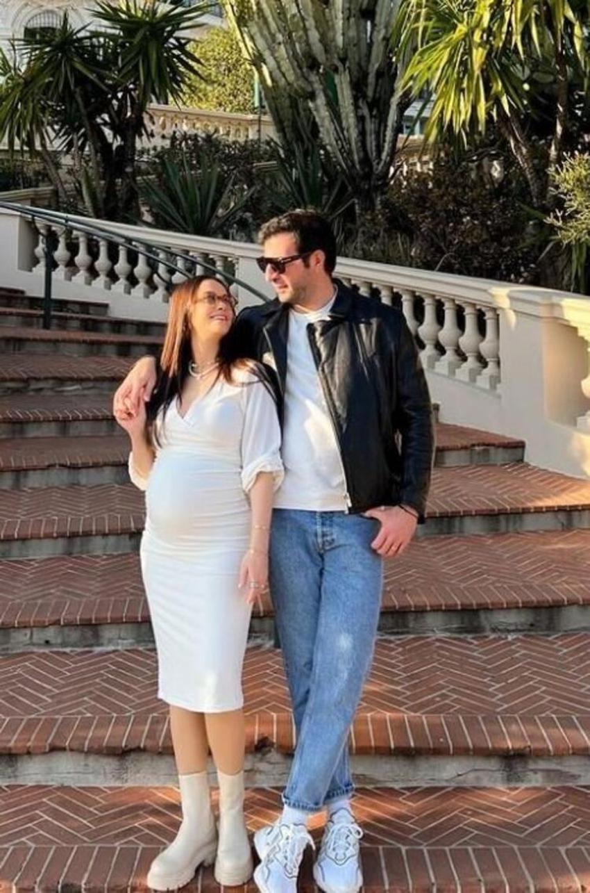 Hande Soral'dan karnı burnunda yeni poz! Bensu Soral kayıtsız kalamadı ve... 
