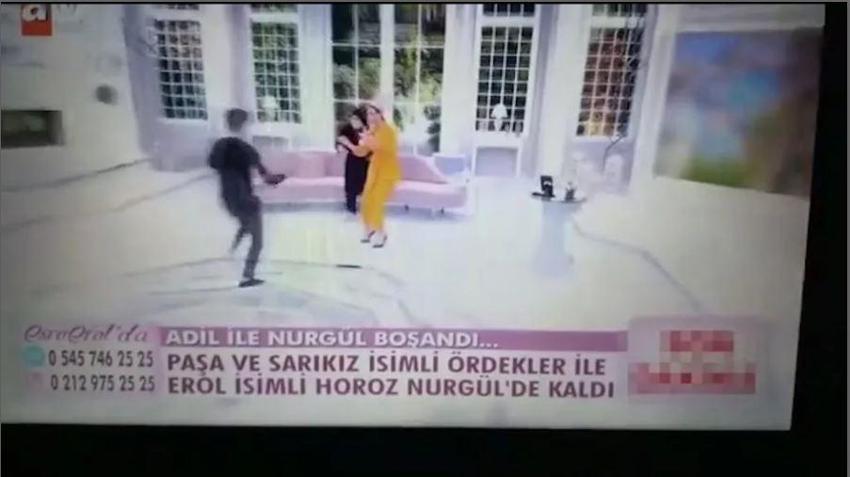 Canlı yayını sarsan çıplak fotoğraf detayı! Öldürmeye kalktı