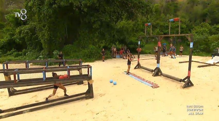 Survivor yeni takımlar belli oldu? Kim hangi takımda, kırmızı ve mavi takım yarışmacıları kimler oldu? Acun Ilıcalı açıkladı: Ünlüler ve gönüllüler...