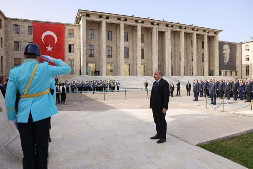 23 Nisan Ulusal Egemenlik ve Çocuk Bayramı tüm Türkiye’de coşkuyla kutlandı