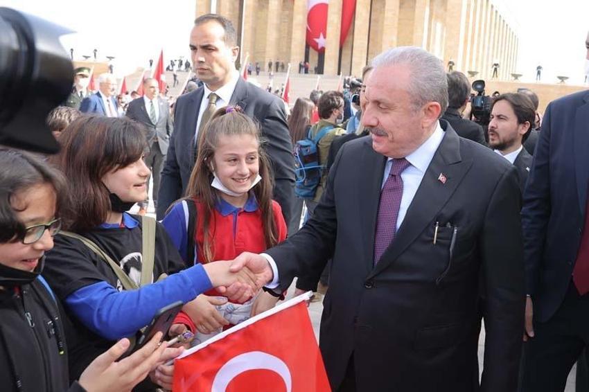 23 Nisan Ulusal Egemenlik ve Çocuk Bayramı tüm Türkiye’de coşkuyla kutlandı