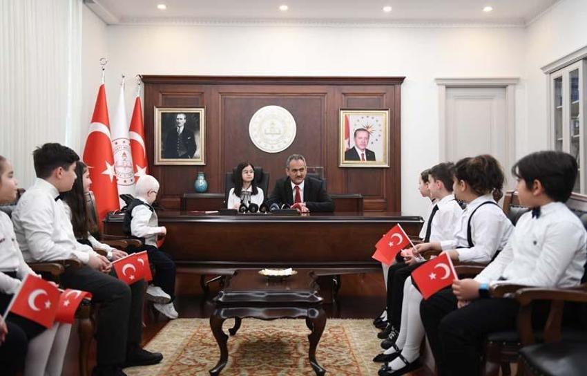 23 Nisan Ulusal Egemenlik ve Çocuk Bayramı tüm Türkiye’de coşkuyla kutlandı