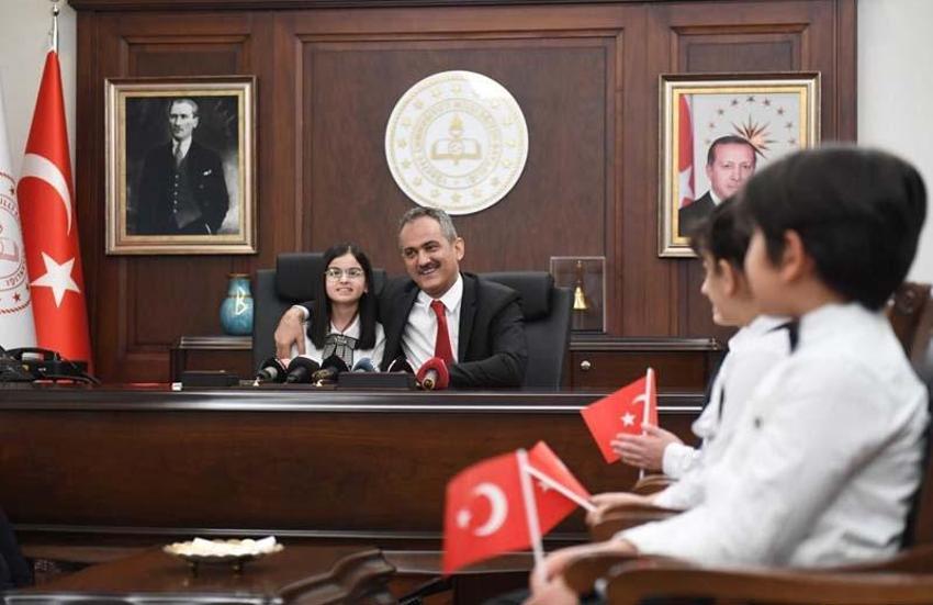 23 Nisan Ulusal Egemenlik ve Çocuk Bayramı tüm Türkiye’de coşkuyla kutlandı