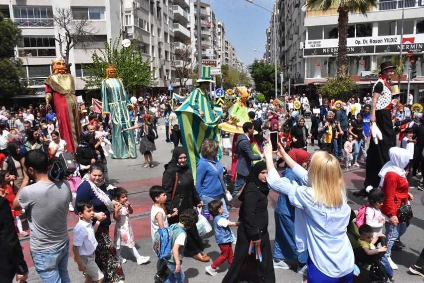 23 Nisan Ulusal Egemenlik ve Çocuk Bayramı tüm Türkiye’de coşkuyla kutlandı