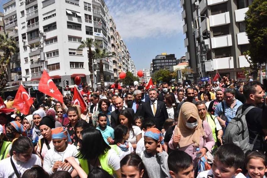 23 Nisan Ulusal Egemenlik ve Çocuk Bayramı tüm Türkiye’de coşkuyla kutlandı