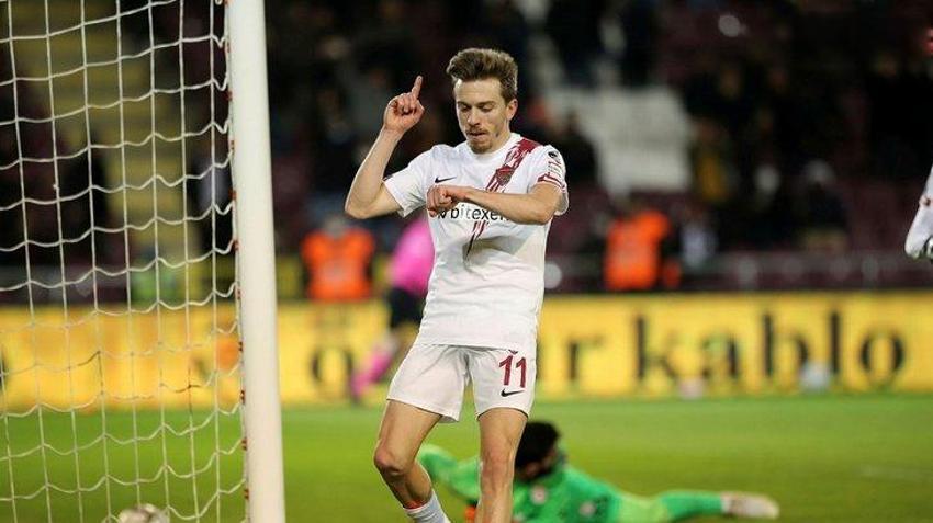 Büyük bomba! Yeni teknik direktör Premier Lig'de geliyor! Tam 7 kupası var