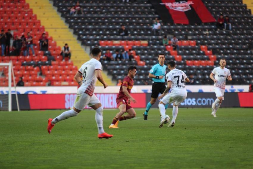 Süper Lig'de yıllarca konuşulacak olay! Tarihi anlar, rakibin gol atmasına izin verdiler, küme düştüler