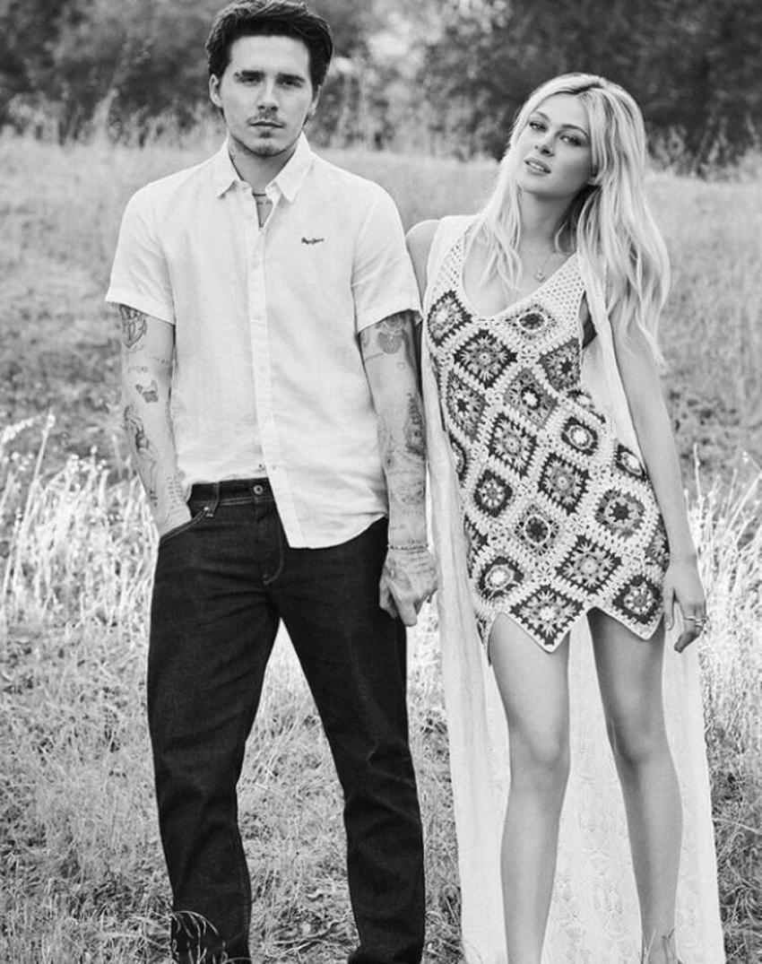 Brooklyn Beckham yüzüğünü yemek yaparken bile çıkarmadı