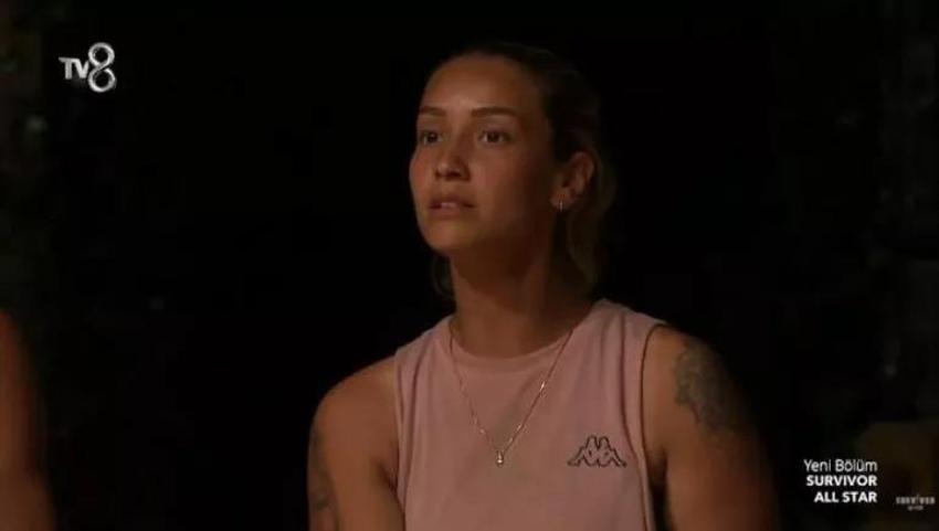 Survivor'a damga vuran anlar, acılar içinde bağırdı! O ismin gözyaşları dikkat çekti! Survivor'da ikinci eleme adayı belli oldu!