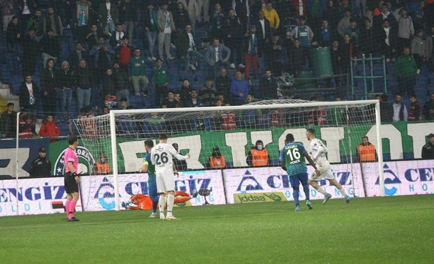 Transfer edilirken 'nereden çıktı bu' deniyordu! Mesut'un yarısı kadar almıyor ama kral oldu