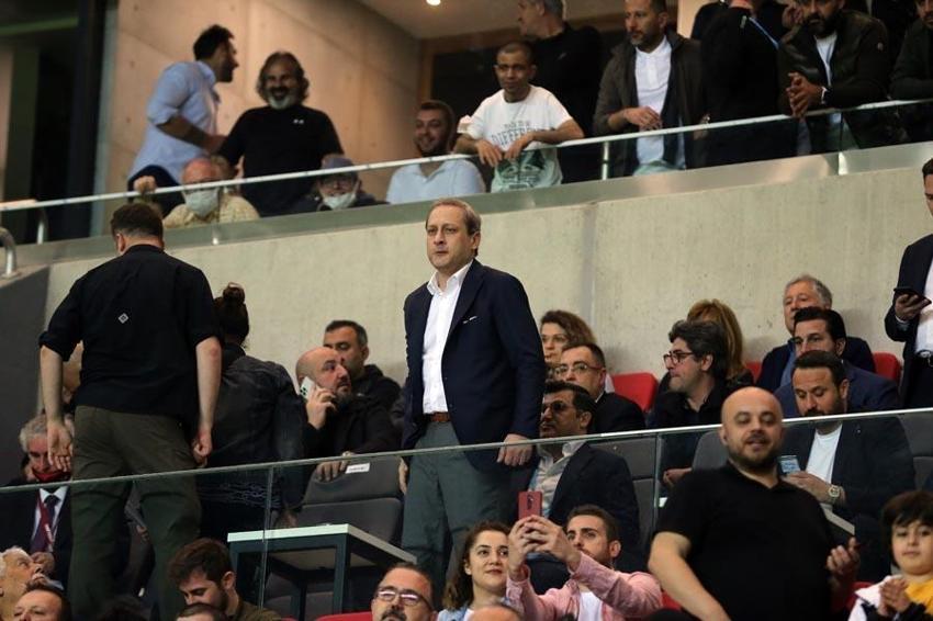 Torrent onu soyunma odasından kovmuştu! Pes dedirtti! 'Hiç mi hazır olmazsın be çocuk?'