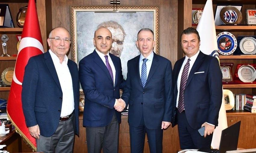 Yeni teknik direktör bombasını açıkladı! 'Eğer bizi ikna ederse...'
