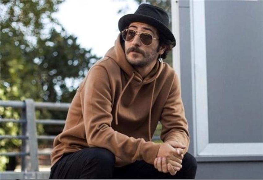 Beta Berk Bayındır'ın sevgilisi Simla Ener: Balkon demirlerinden sarkarken gördüm