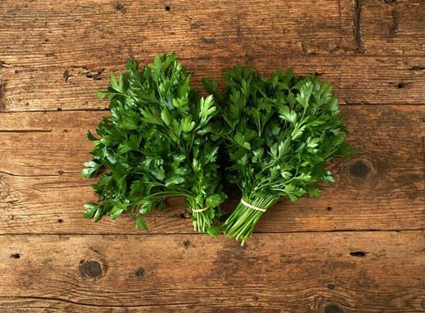 Tip 2 diyabet, kolon kanseri, yüksek tansiyon, alerji ve iltihaplı hastalıklar için şifa! Günde sadece bir tutam yeterli, K, A ve C vitamini...