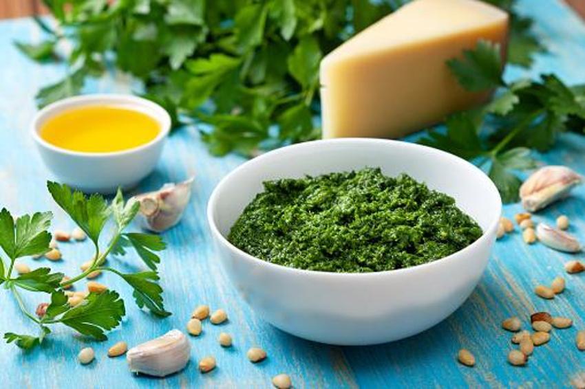 Tip 2 diyabet, kolon kanseri, yüksek tansiyon, alerji ve iltihaplı hastalıklar için şifa! Günde sadece bir tutam yeterli, K, A ve C vitamini...