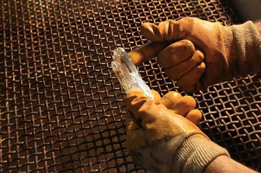 Dolarlar Türkiye'ye yağacak! 50 milyar dolarlık rezerv! Toprağın altı kaynıyor